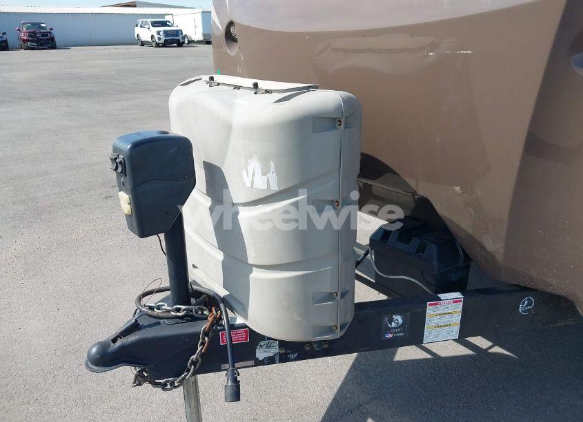 Photo 10 of 2016 Keystone Cougar M26 RBI-WE (VIN 4YDT26R20GV503116)