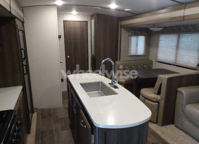 Photo 5 of 2019 Keystone Bullet PREMIER 26 RBPR (VIN 4YDT26R29KD433274)