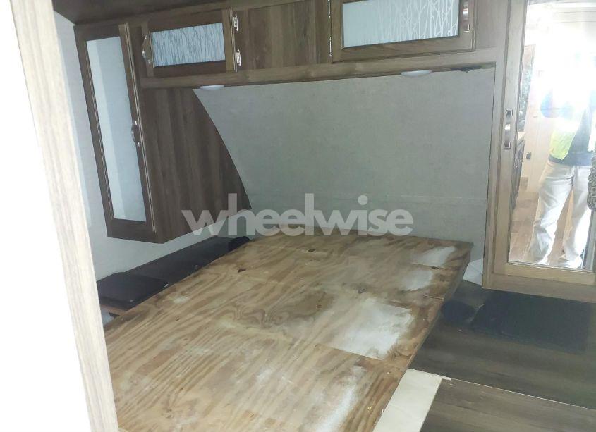 Photo 8 of 2019 Keystone Bullet PREMIER 26 RBPR (VIN 4YDT26R29KD433274)