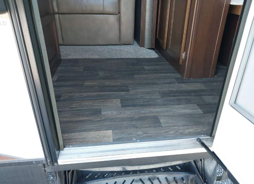 Photo 6 of 2016 Keystone Bullett (VIN 4YDT27227GD421857)