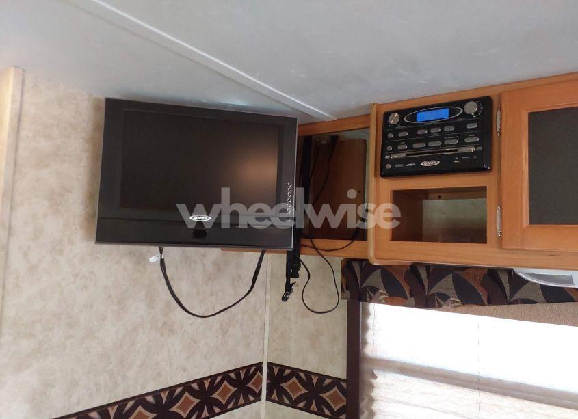 Photo 13 of 2010 Keystone Bullet 278RLS (VIN 4YDT27822AM420484)