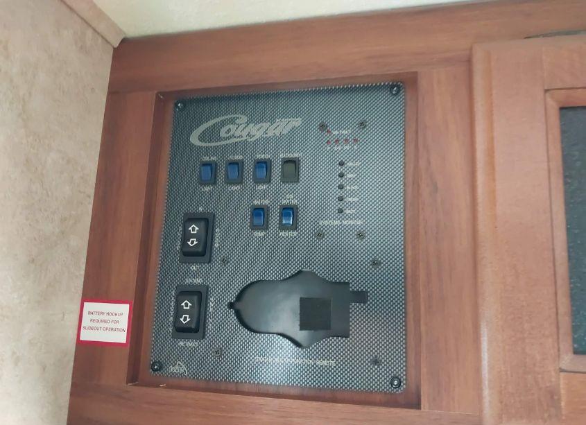 Photo 20 of 2013 Keystone Other (VIN 4YDT27R24DC507442)