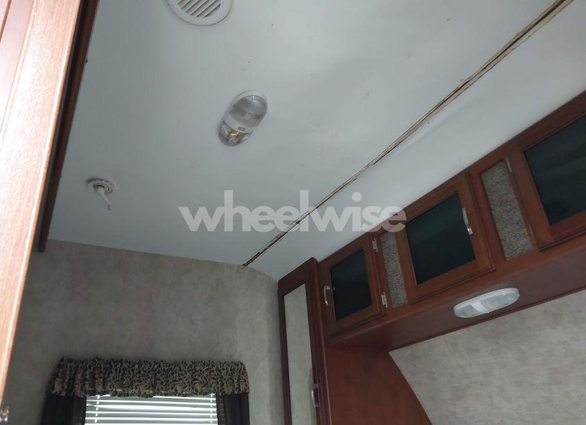 Photo 12 of 2015 Keystone Other (VIN 4YDT29221FT410563)