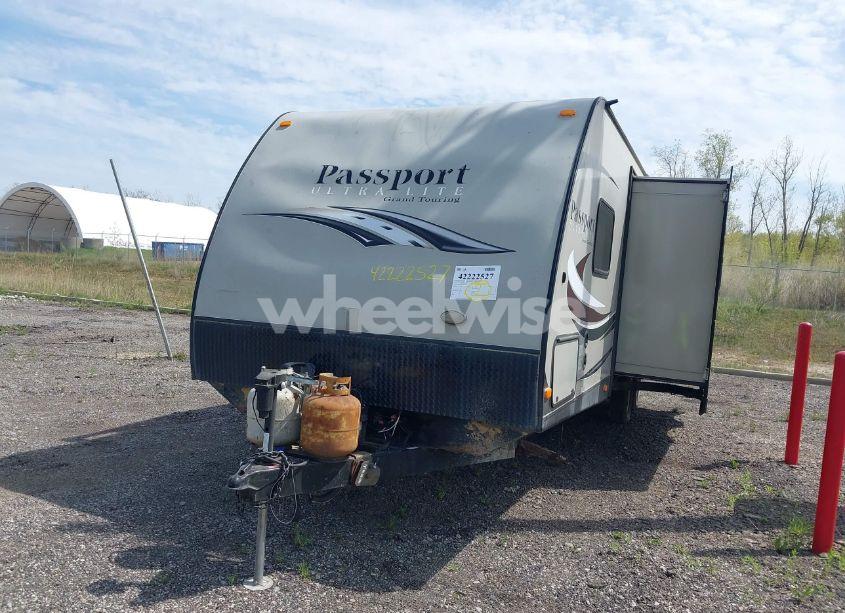 Photo 2 of 2015 Keystone Other (VIN 4YDT29221FT410563)