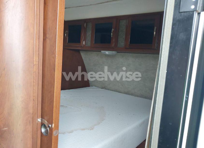 Photo 5 of 2015 Keystone Other (VIN 4YDT29221FT410563)