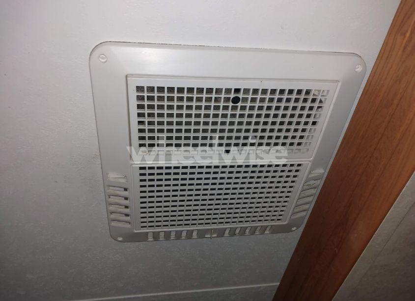 Photo 13 of 2010 Keystone Other (VIN 4YDT29424A3103698)