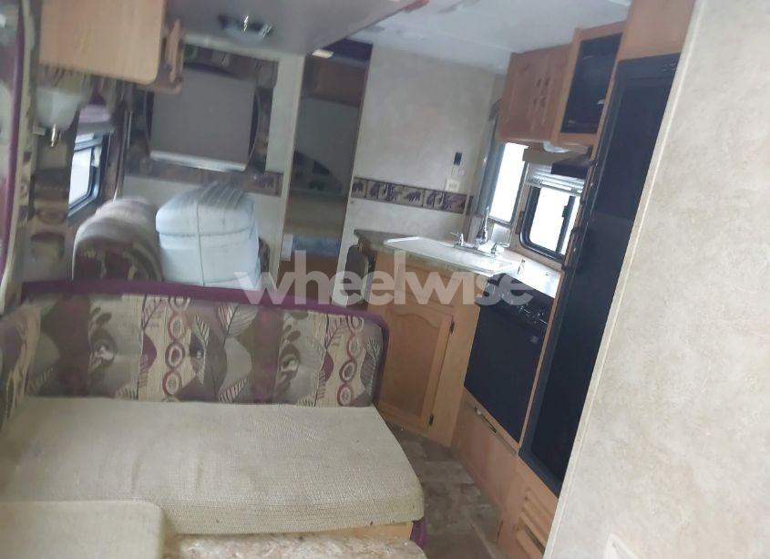 Photo 8 of 2010 Keystone Other (VIN 4YDT29424A3103698)