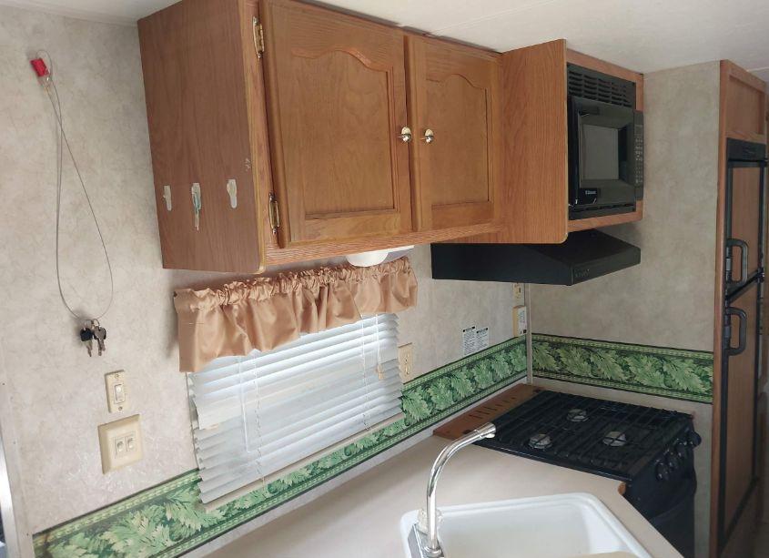 Photo 10 of 2004 Keystone Springdale N/A (VIN 4YDT295234C109754)