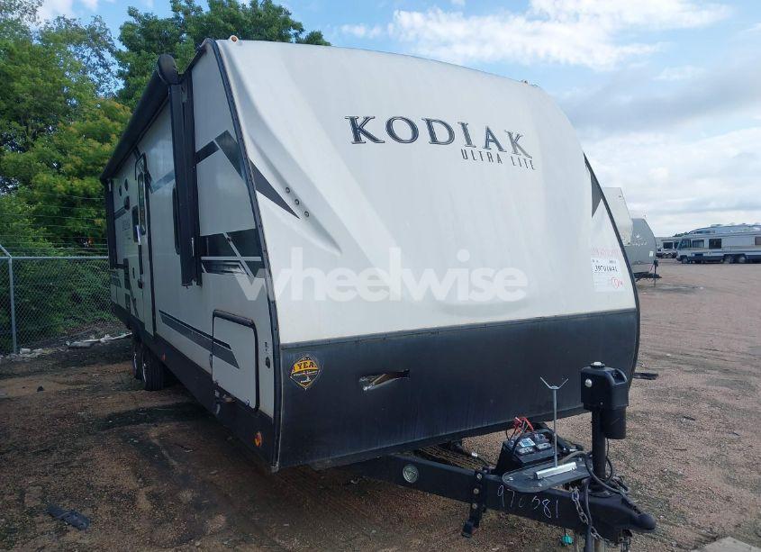 2021 Dutchman Travel TRAILER (VIN 4YDT29626MJ970081) main photo