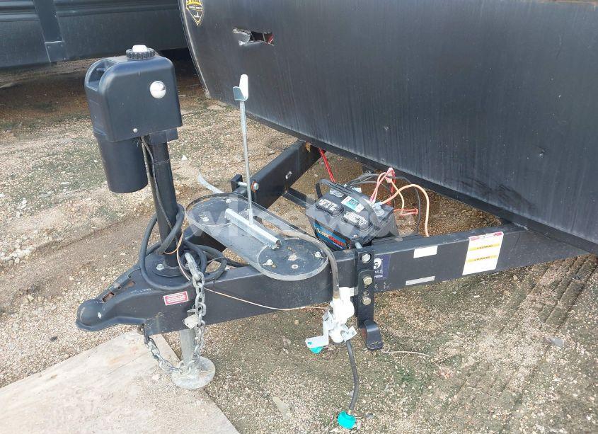 Photo 10 of 2021 Dutchman Travel TRAILER (VIN 4YDT29626MJ970081)