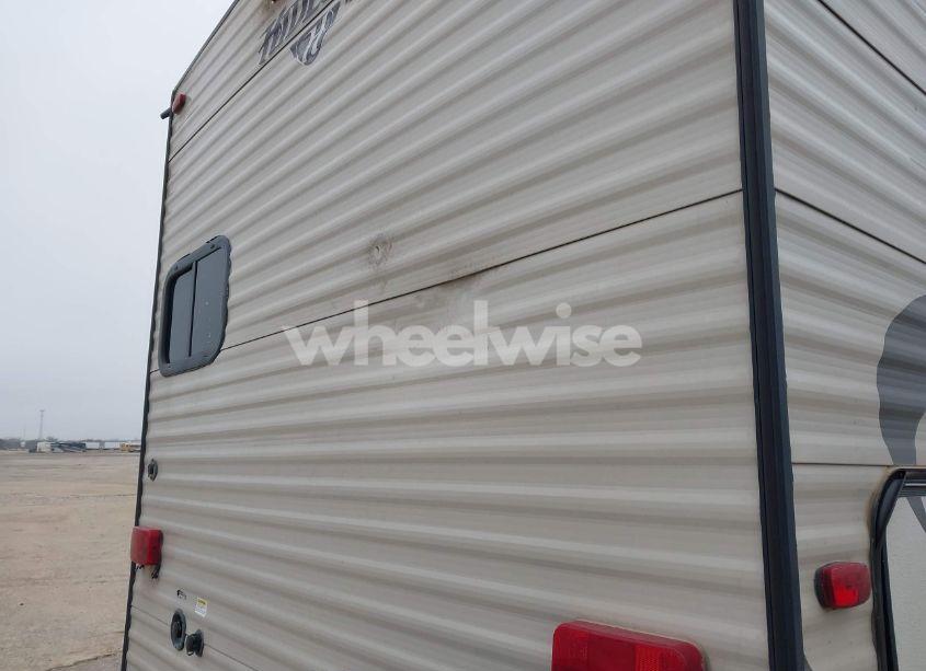 Photo 6 of 2017 Keystone Other (VIN 4YDT29B28H7209223)