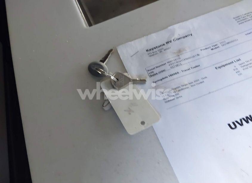 Photo 11 of 2019 Crossroads Other (VIN 4YDT33120K5351869)