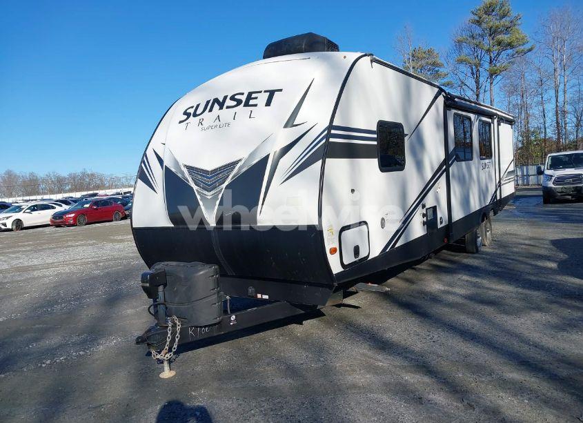 Photo 2 of 2019 Crossroads Other (VIN 4YDT33120K5351869)