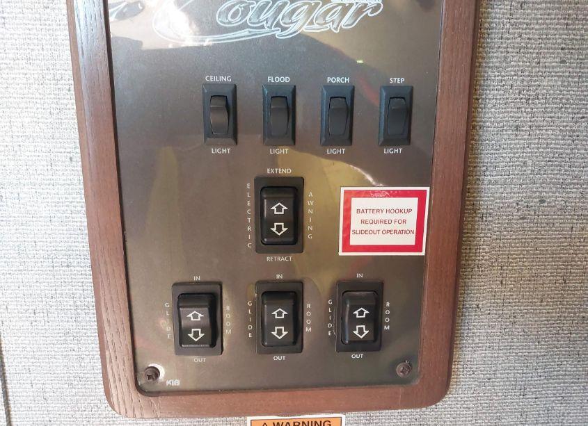 Photo 18 of 2016 Keystone Cougar (VIN 4YDT33S28GV505105)