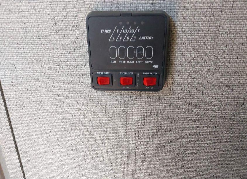 Photo 19 of 2016 Keystone Cougar (VIN 4YDT33S28GV505105)