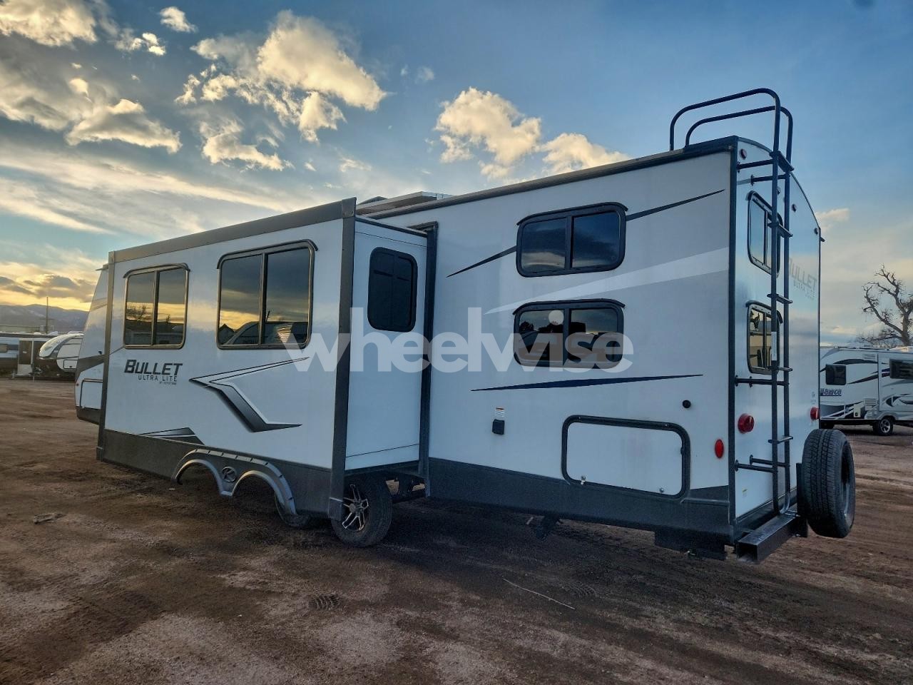 Photo 3 of 2022 KYRV BULLET (VIN 4YDTBLN22NT431557)