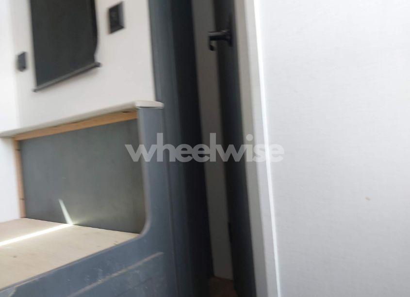 Photo 8 of 2024 Bull Trailer 330 (VIN 4YDTBLS22RD431028)