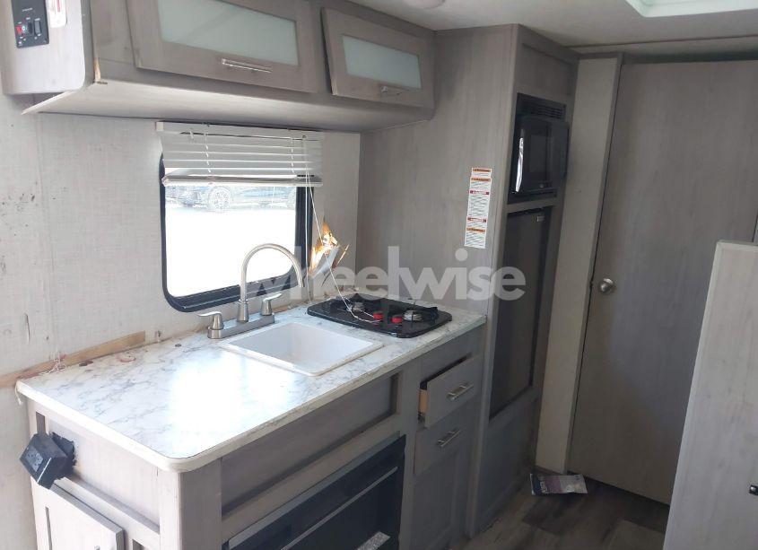 Photo 8 of 2022 Coleman Other N/A (VIN 4YDTCMG12NJ947372)