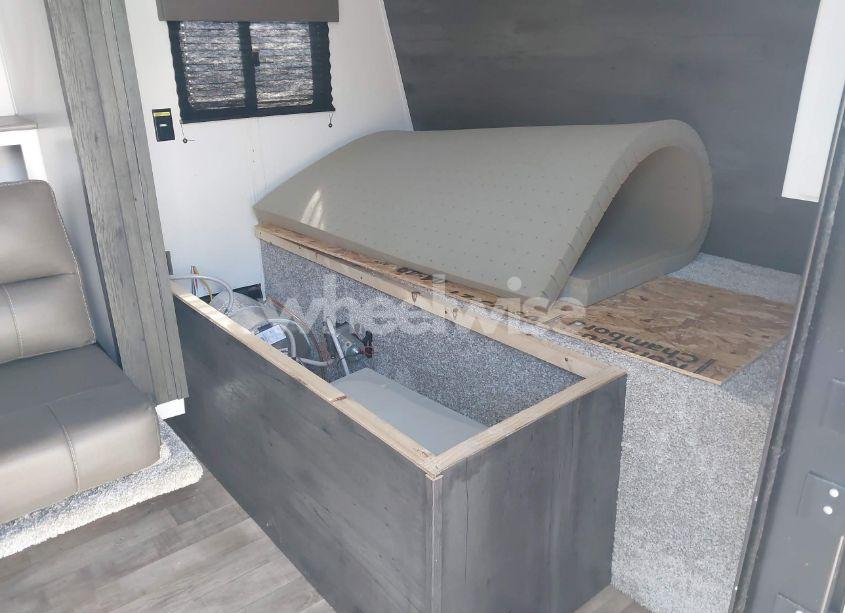 Photo 5 of 2022 Keystone Other (VIN 4YDTH1H11NW246355)