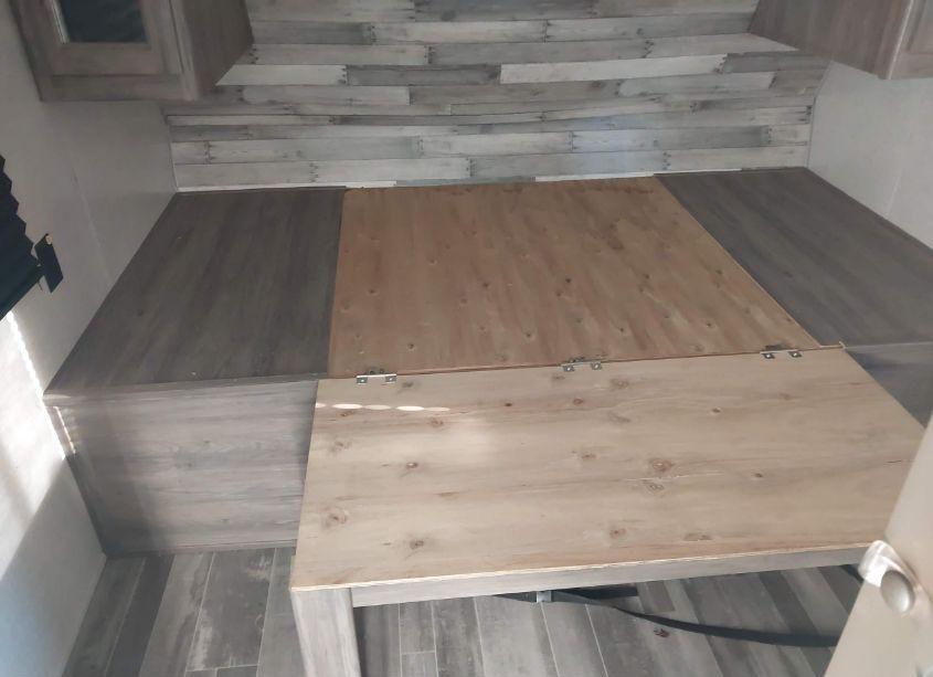 Photo 5 of 2022 Keystone Camper (VIN 4YDTZRN21NS372246)