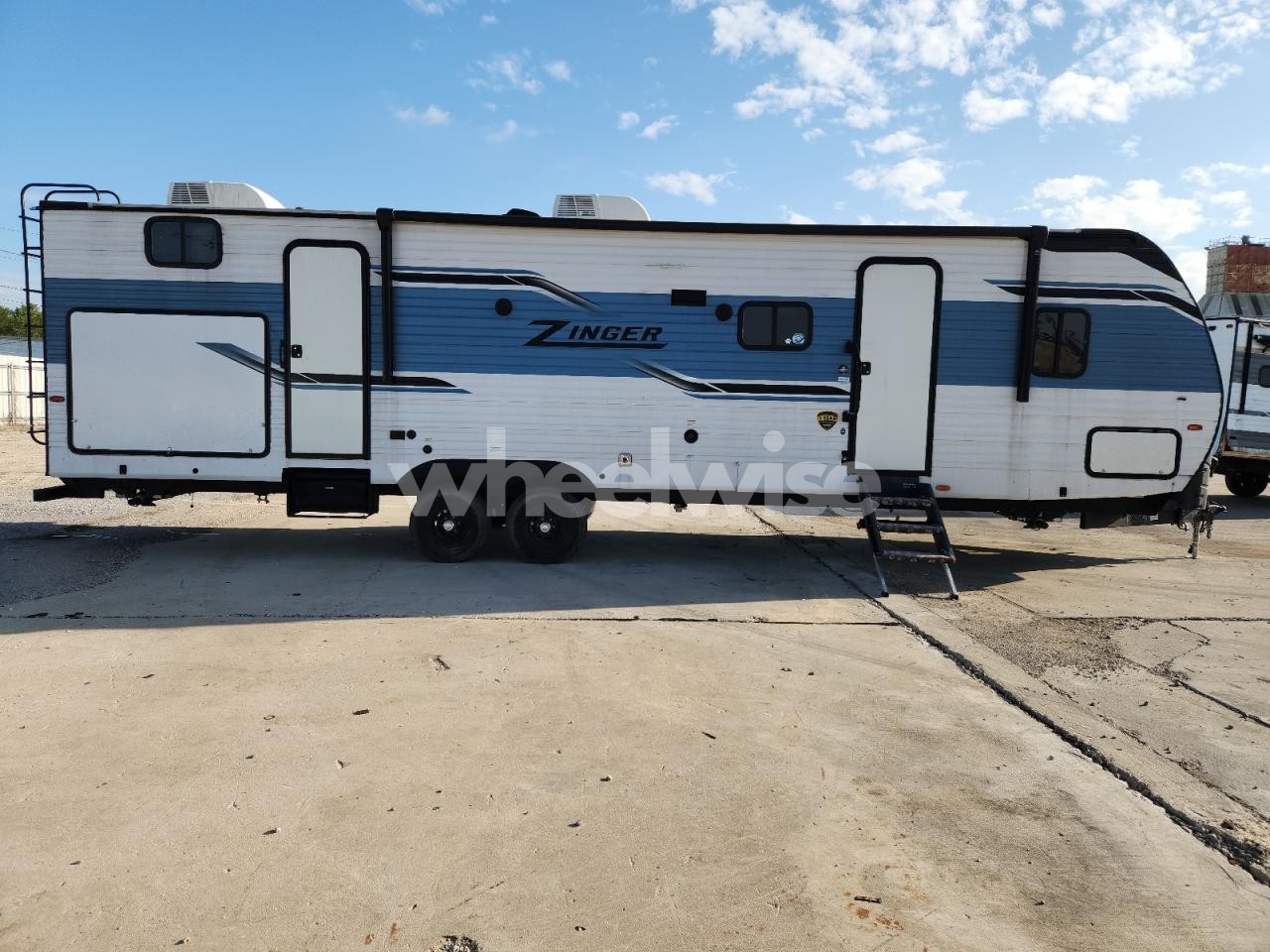 Photo 9 of 2023 DUTCHMAN ZIPPER (VIN 4YDTZRR21PS370414)