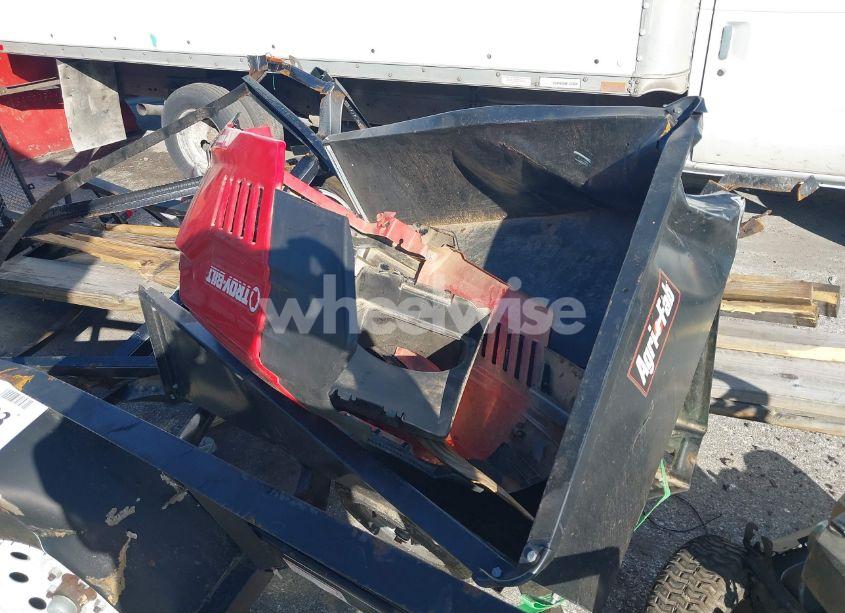 Photo 5 of 2020 Trailer Utility TRAILER (VIN 4YMBU1217LV004382)