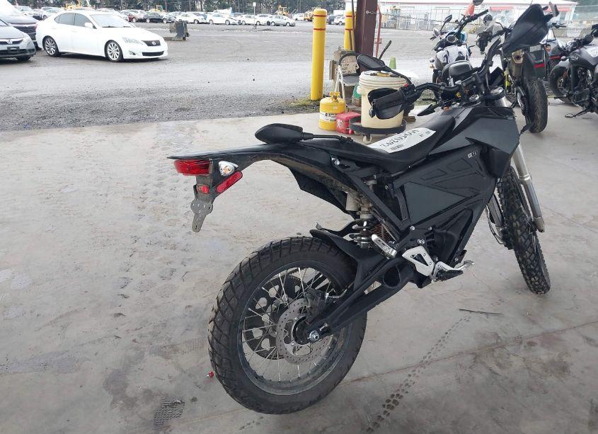 Photo 4 of 2023 Zero Motorcycles INC FX (VIN 538XXDZ42PCC23294)