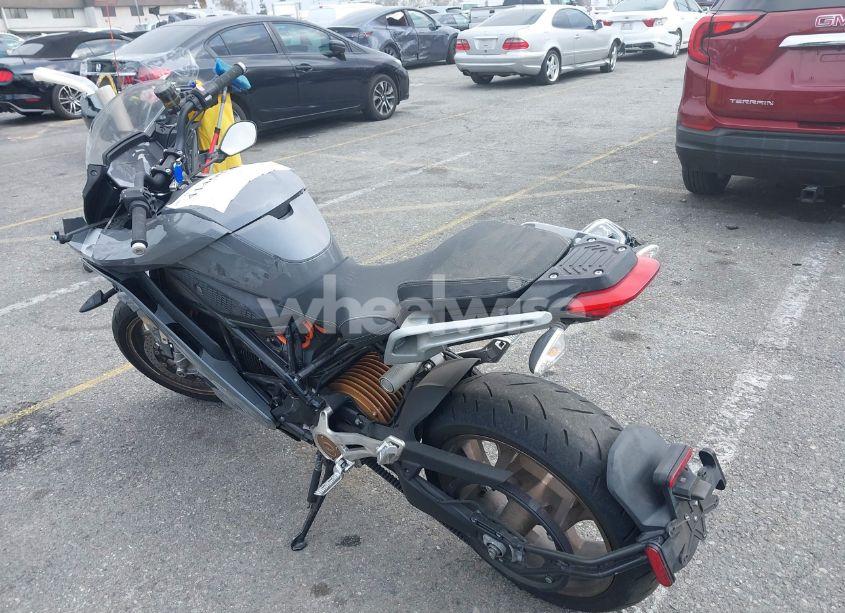 Photo 3 of 2021 Zero Motorcycles INC SR/S (VIN 538ZFBZ71MCL17945)