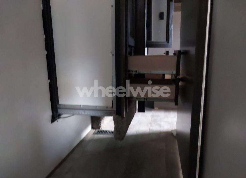 Photo 13 of 2021 Winnebago Other N/A (VIN 54CGS372XM6060193)