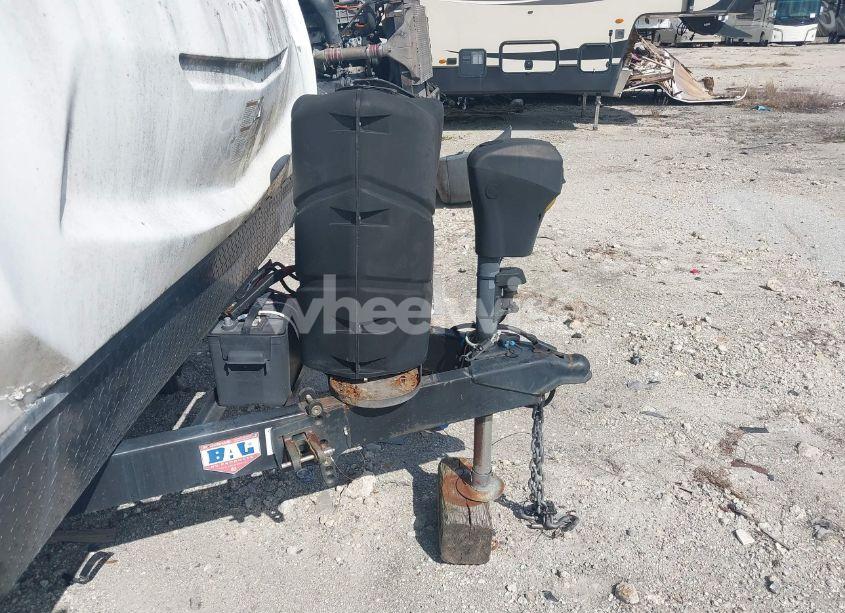 Photo 10 of 2019 Winnebago Other N/A (VIN 54CTM1P2XK3042417)