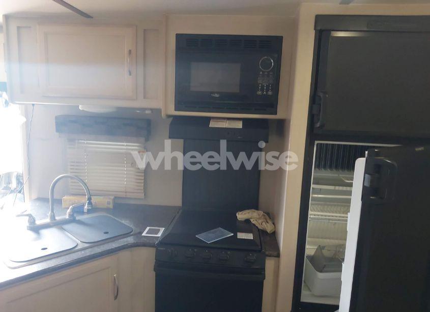Photo 12 of 2019 Winnebago Other N/A (VIN 54CTM1P2XK3042417)