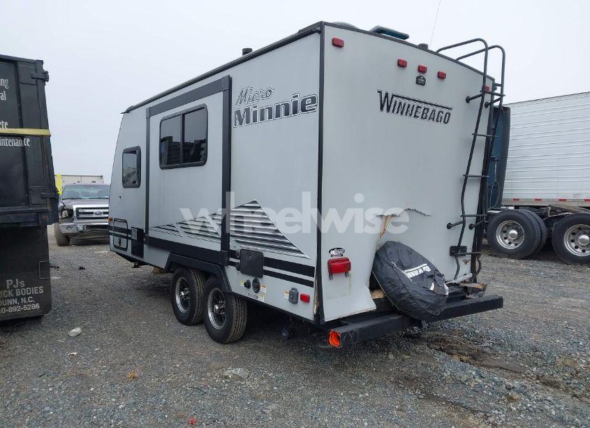 Photo 3 of 2019 Winnebago Micro MINI (VIN 54CTM2G29K3044620)