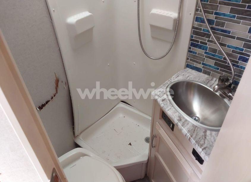 Photo 7 of 2019 Winnebago Micro MINI (VIN 54CTM2G29K3044620)