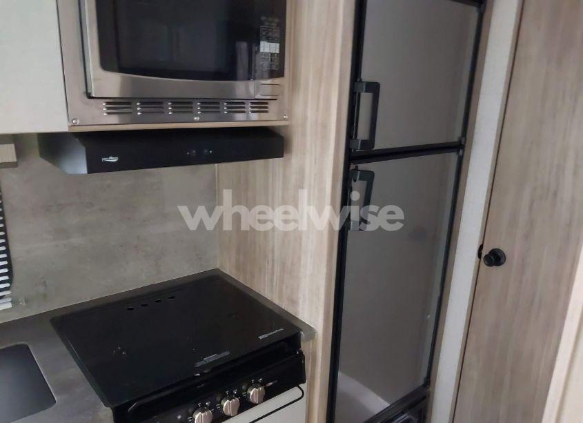 Photo 13 of 2021 Winnebago Micro MINNIE (VIN 54CTM2J25M3056730)