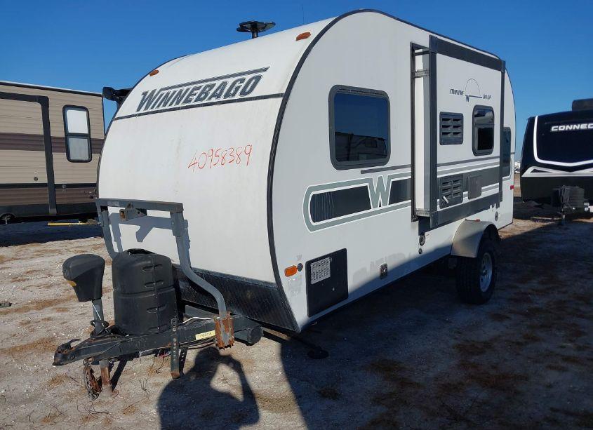 Photo 2 of 2019 Winnebago Other N/A (VIN 54CTM5E11K3043604)