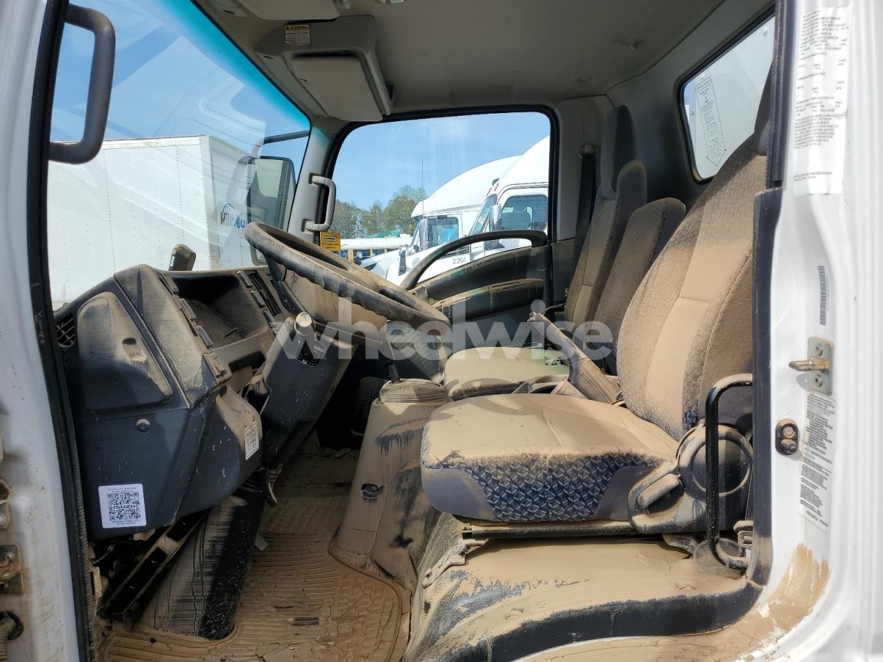 Photo 7 of 2024 ISUZU NPR HD (VIN 54DC4W1D3RS215570)