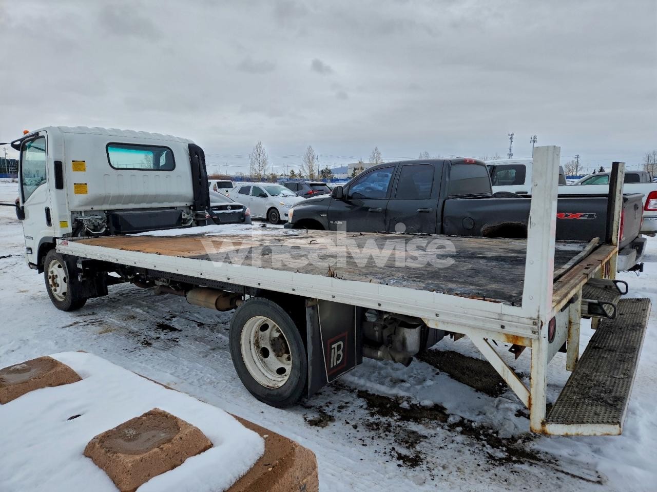 Photo 2 of 2021 ISUZU NPR HD (VIN 54DC4W1DXMS204994)