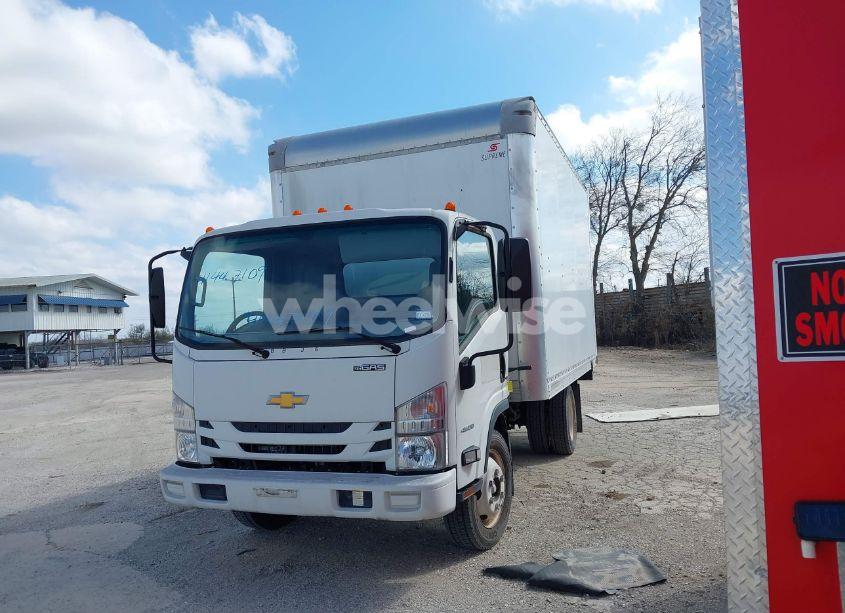 Photo 2 of 2018 Chevrolet 4500 LCF GAS (VIN 54DCDW1B1JS803664)