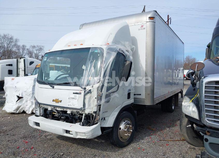Photo 2 of 2016 Chevrolet 4500 LCF GAS (VIN 54DCDW1B7GS814192)
