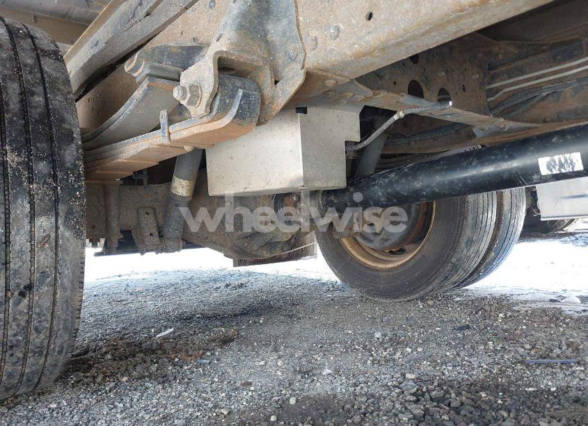 Photo 21 of 2016 Chevrolet 4500 LCF GAS (VIN 54DCDW1B7GS814192)