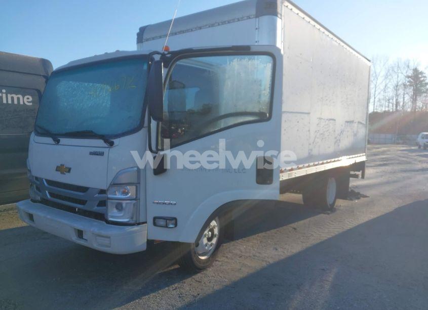 Photo 2 of 2023 Chevrolet 4500 LCF GAS (VIN 54DCDW1D5PS202011)