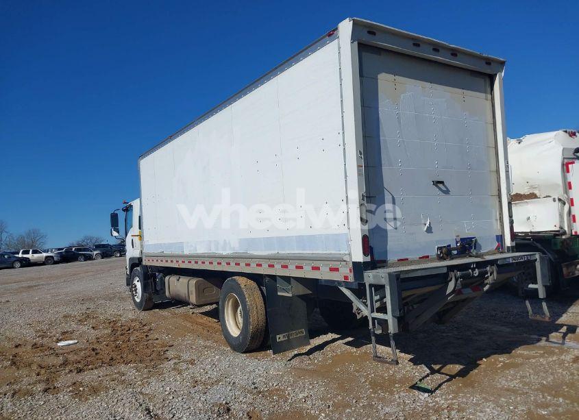 Photo 3 of 2018 Isuzu Ftr N/A (VIN 54DK6S166JSG01245)