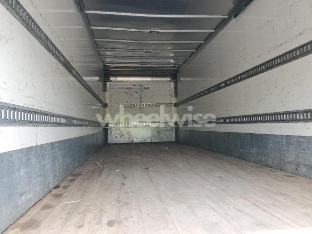 Photo 9 of 2018 ISUZU FTR BOX TRUCK N/A (VIN 54DK6S168JSG01313)