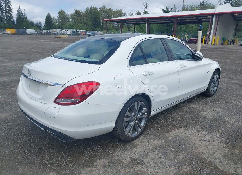 Photo 4 of 2017 Mercedes-benz C 350E LUXURY (VIN 55SWF4HB4HU229895)