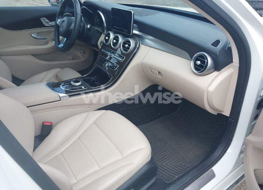 Photo 5 of 2017 Mercedes-benz C 350E LUXURY (VIN 55SWF4HB4HU229895)