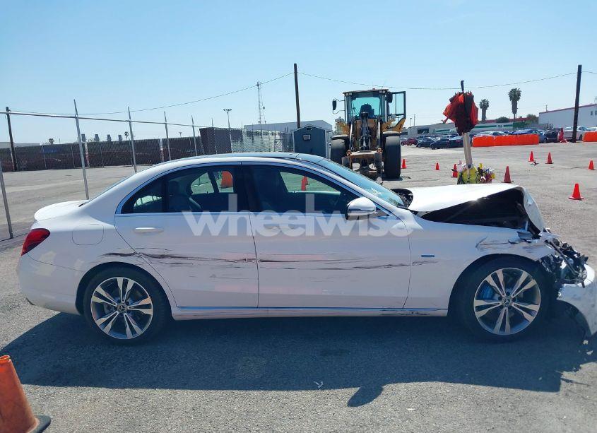 Photo 13 of 2017 Mercedes-benz C 350E LUXURY (VIN 55SWF4HB8HU219807)