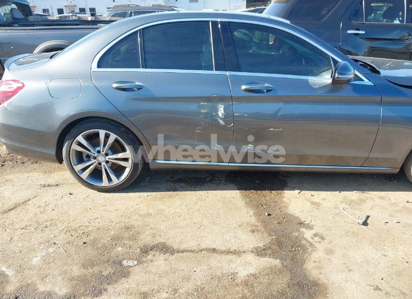 Photo 18 of 2017 Mercedes-benz C 300 LUXURY/SPORT (VIN 55SWF4JB0HU182536)