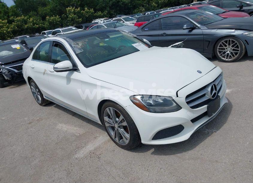 2017 Mercedes-benz C 300 LUXURY/SPORT (VIN 55SWF4JB0HU201974) main photo