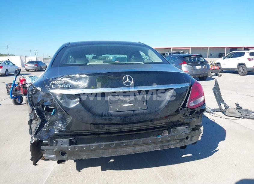 Photo 17 of 2017 Mercedes-benz C 300 LUXURY/SPORT (VIN 55SWF4JB0HU218550)