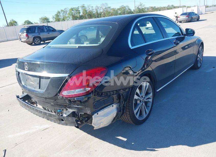 Photo 4 of 2017 Mercedes-benz C 300 LUXURY/SPORT (VIN 55SWF4JB0HU218550)